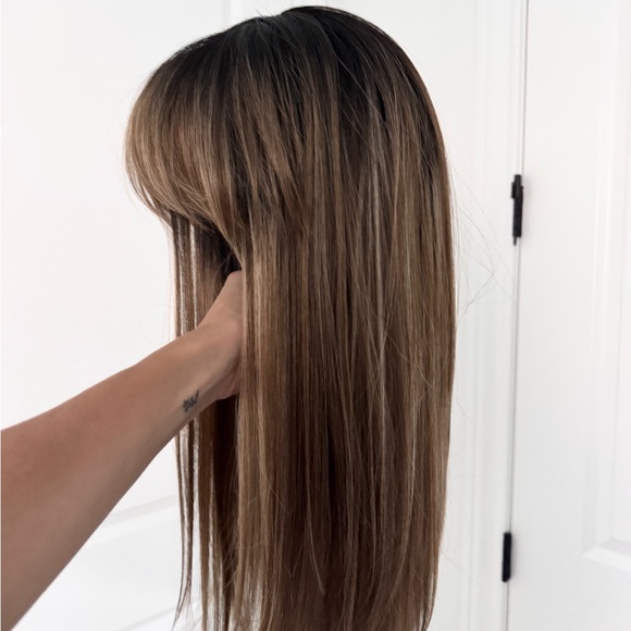 Chelsey smith crown Amber balayage BNWT - Picture 2 of 6